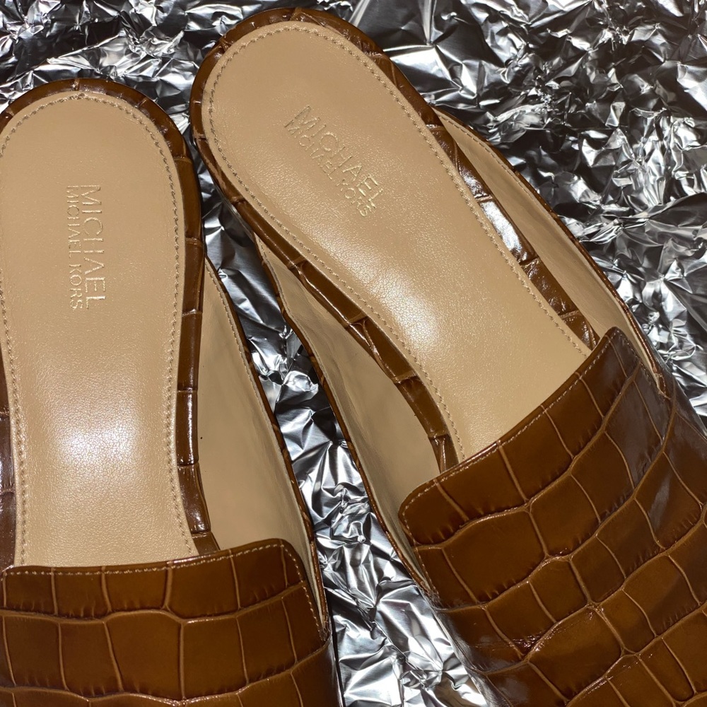 Michael kors Natasha slides